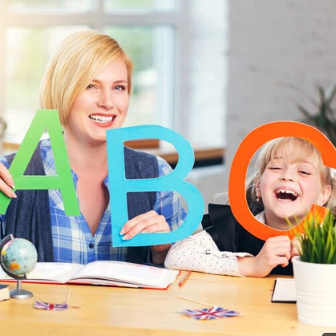 Learn English for Kids with Bambinos - A Comprehensive Approach